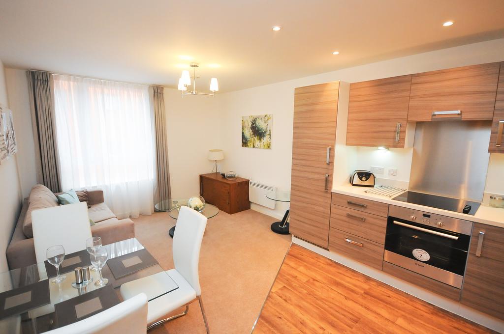 Town Or Country - Empress Heights Apartment Саутхамптън Стая снимка